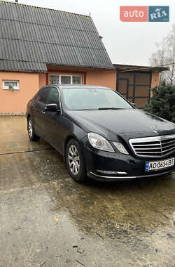 Седан Mercedes-Benz E-Class 2011 в Ужгороді