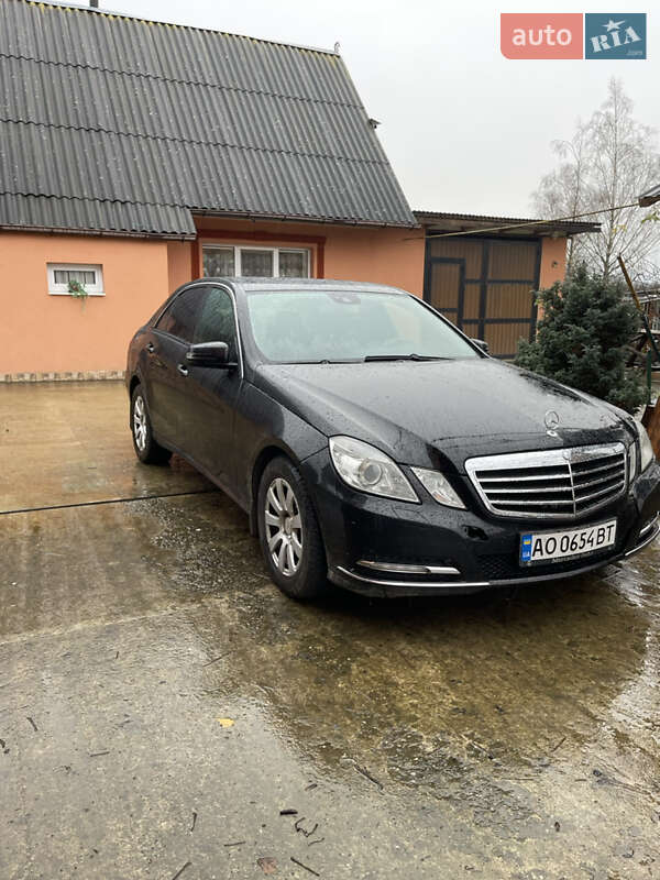 Mercedes-Benz E-Class 2011