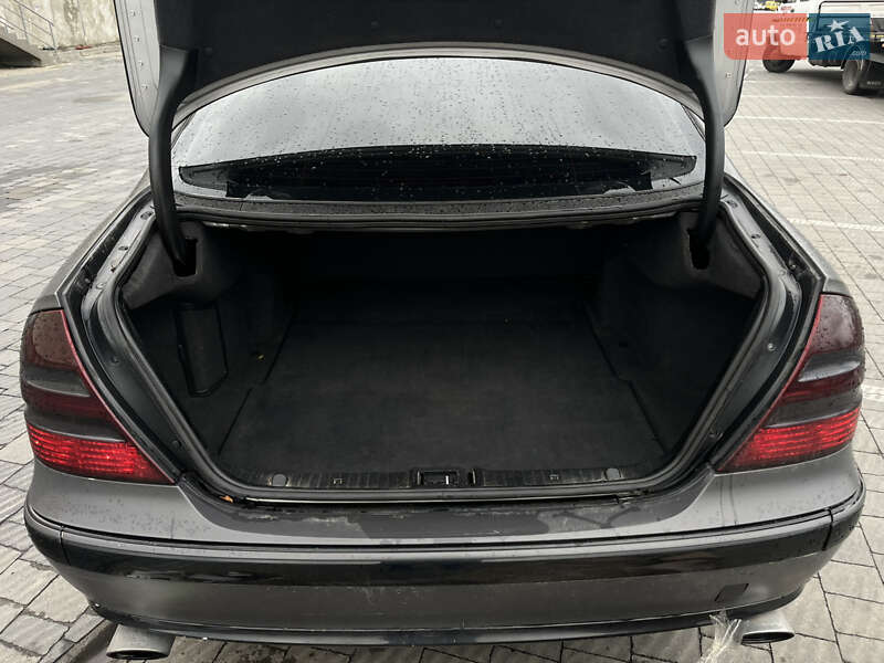Седан Mercedes-Benz E-Class 2002 в Львові фото 19 Седан Mercedes-Benz E-Class 2002 в Львові