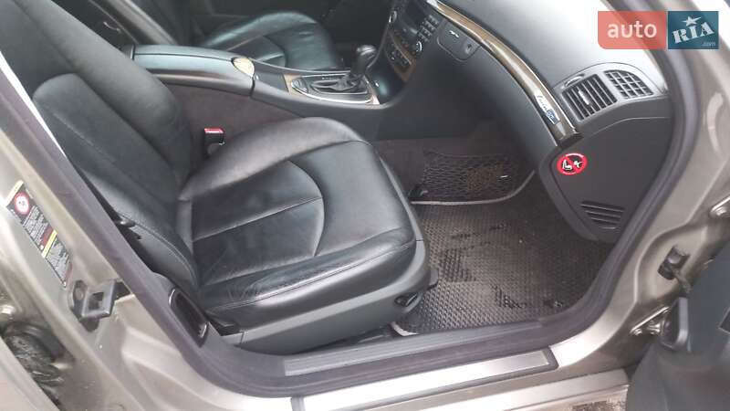 Седан Mercedes-Benz E-Class 2002 в Києві фото 16 Седан Mercedes-Benz E-Class 2002 в Києві