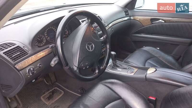 Седан Mercedes-Benz E-Class 2002 в Києві фото 14 Седан Mercedes-Benz E-Class 2002 в Києві