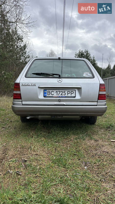 Универсал Mercedes-Benz E-Class 1992 в Киеве фото 5 Универсал Mercedes-Benz E-Class 1992 в Киеве
