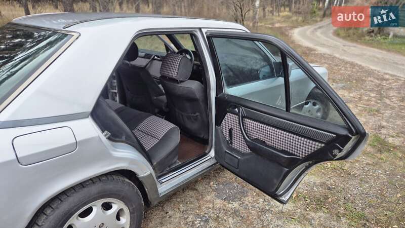 Седан Mercedes-Benz E-Class 1994 в Гостомелі