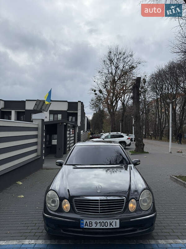 Седан Mercedes-Benz E-Class 2003 в Вінниці