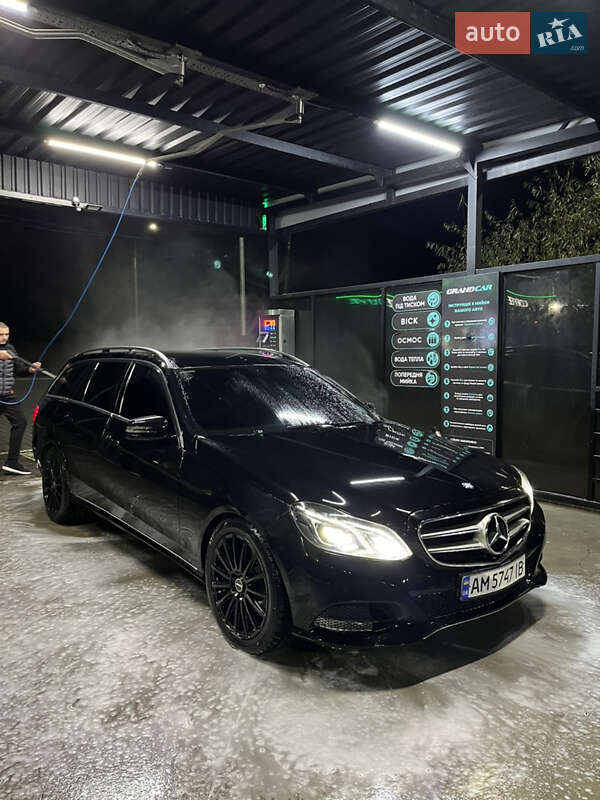 Универсал Mercedes-Benz E-Class 2014 в Звягеле