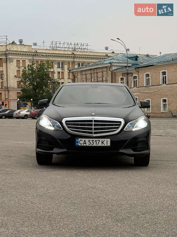 Седан Mercedes-Benz E-Class 2013 в Львові
