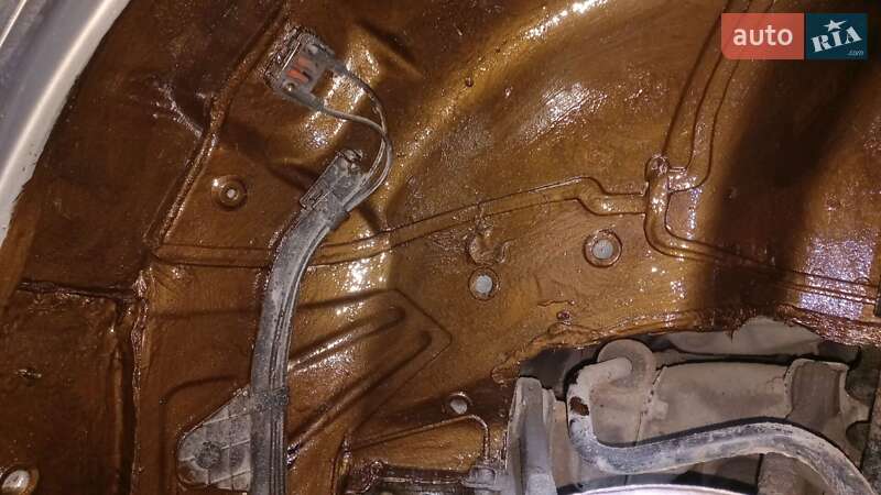 Седан Mercedes-Benz E-Class 2002 в Києві фото 24 Седан Mercedes-Benz E-Class 2002 в Києві