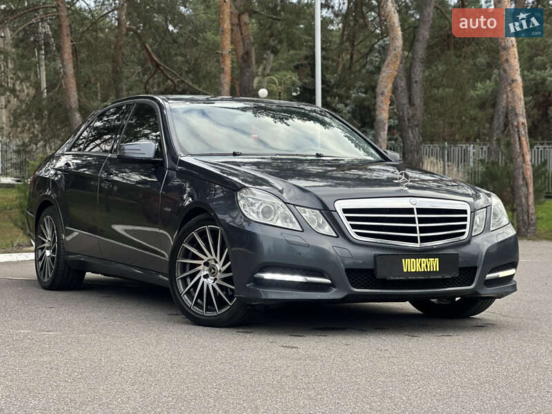 Седан Mercedes-Benz E-Class 2011 в Киеве фото 6 Седан Mercedes-Benz E-Class 2011 в Киеве