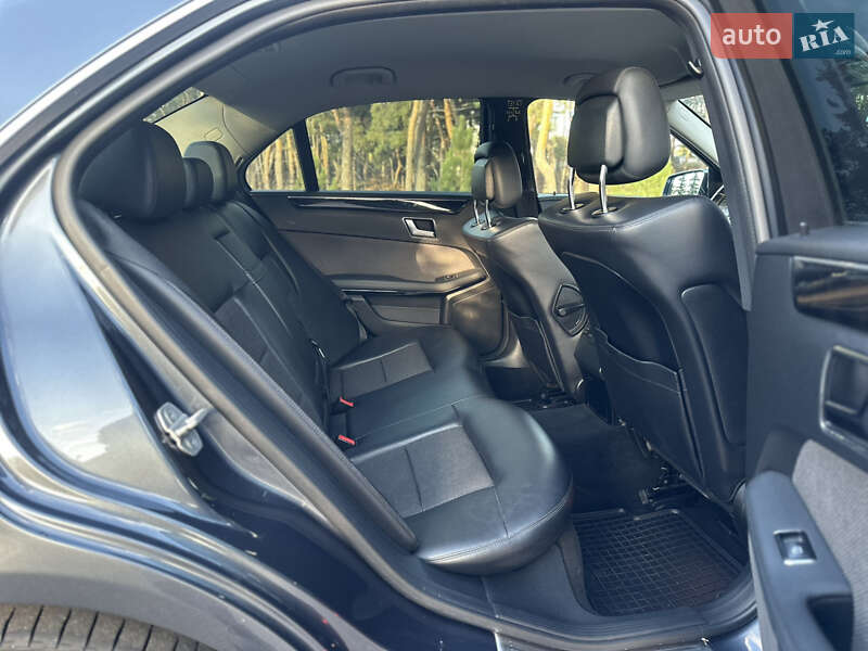 Седан Mercedes-Benz E-Class 2011 в Киеве фото 36 Седан Mercedes-Benz E-Class 2011 в Киеве