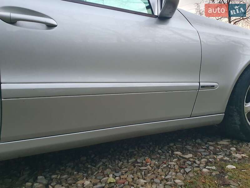 Седан Mercedes-Benz E-Class 2003 в Косове фото 37 Седан Mercedes-Benz E-Class 2003 в Косове