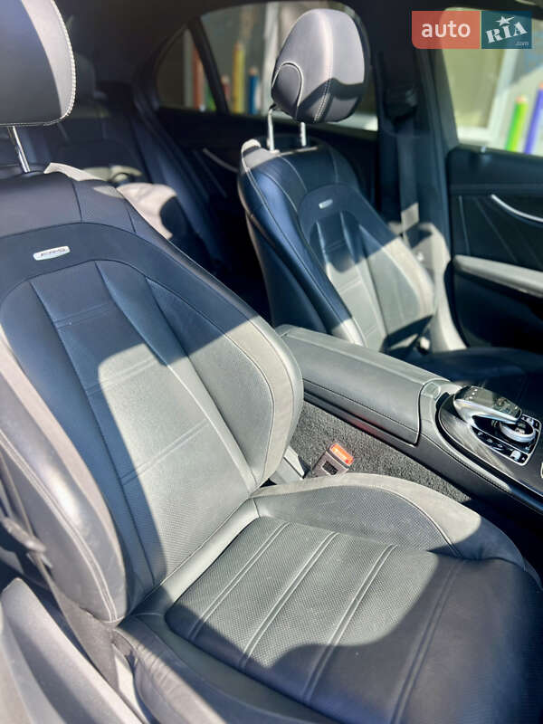 Седан Mercedes-Benz E-Class 2018 в Дніпрі
