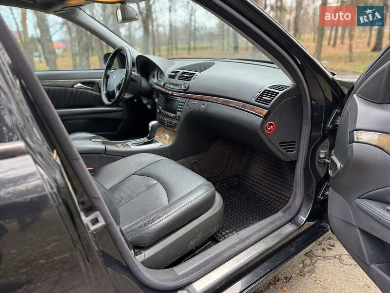 Седан Mercedes-Benz E-Class 2002 в Харькове
