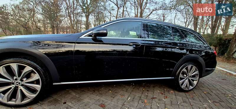Универсал Mercedes-Benz E-Class 2018 в Дрогобыче