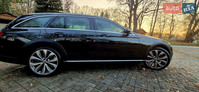 Универсал Mercedes-Benz E-Class 2018 в Дрогобыче