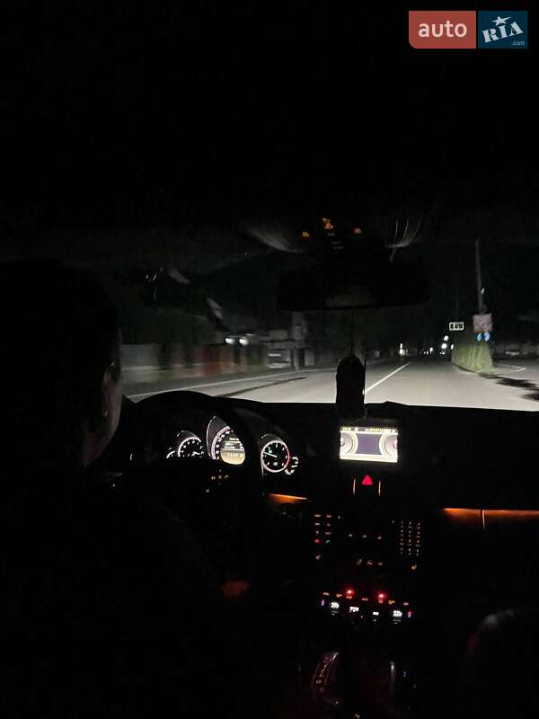 Універсал Mercedes-Benz E-Class 2011 в Ужгороді