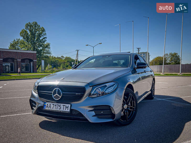 Седан Mercedes-Benz E-Class 2016 в Киеве