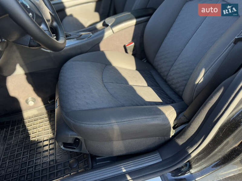 Седан Mercedes-Benz E-Class 2005 в Бердичеві
