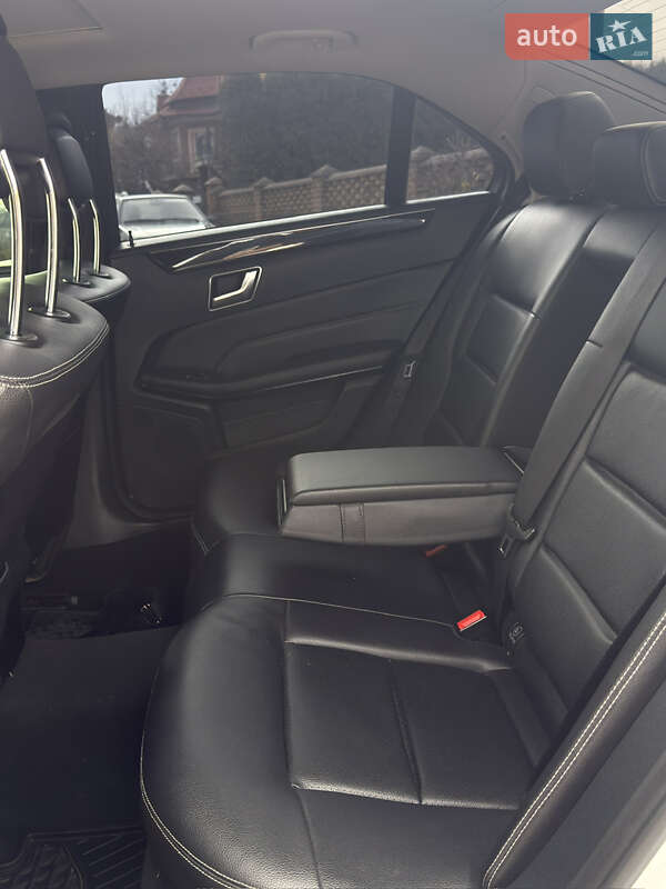 Седан Mercedes-Benz E-Class 2014 в Чернівцях фото 18 Седан Mercedes-Benz E-Class 2014 в Чернівцях
