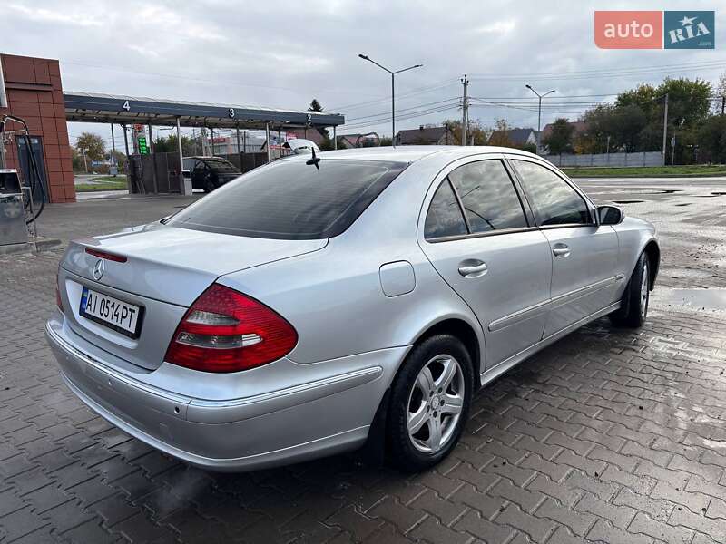 Седан Mercedes-Benz E-Class 2004 в Киеве