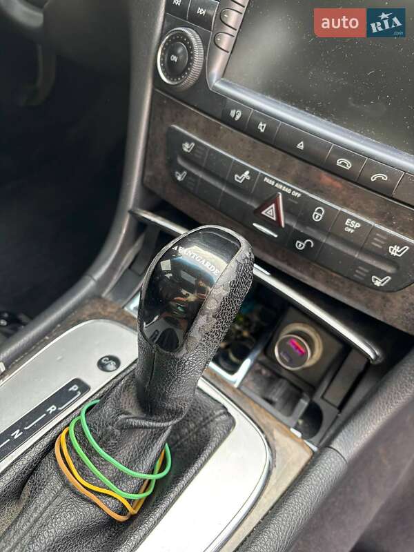 Седан Mercedes-Benz E-Class 2004 в Киеве