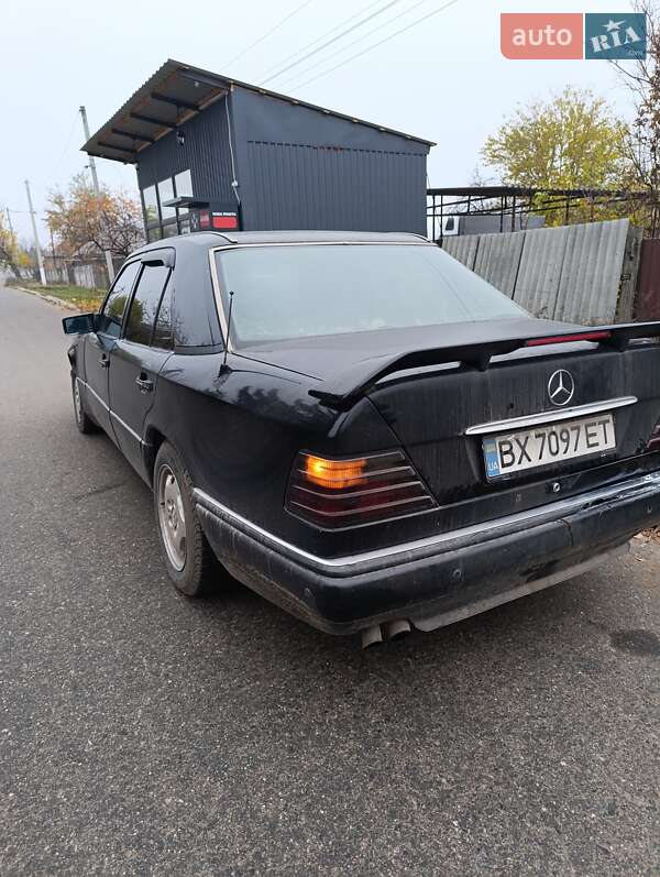Седан Mercedes-Benz E-Class 1994 в Знаменке