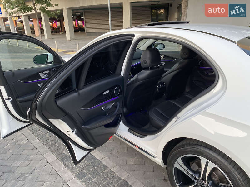 Седан Mercedes-Benz E-Class 2019 в Киеве фото 39 Седан Mercedes-Benz E-Class 2019 в Киеве