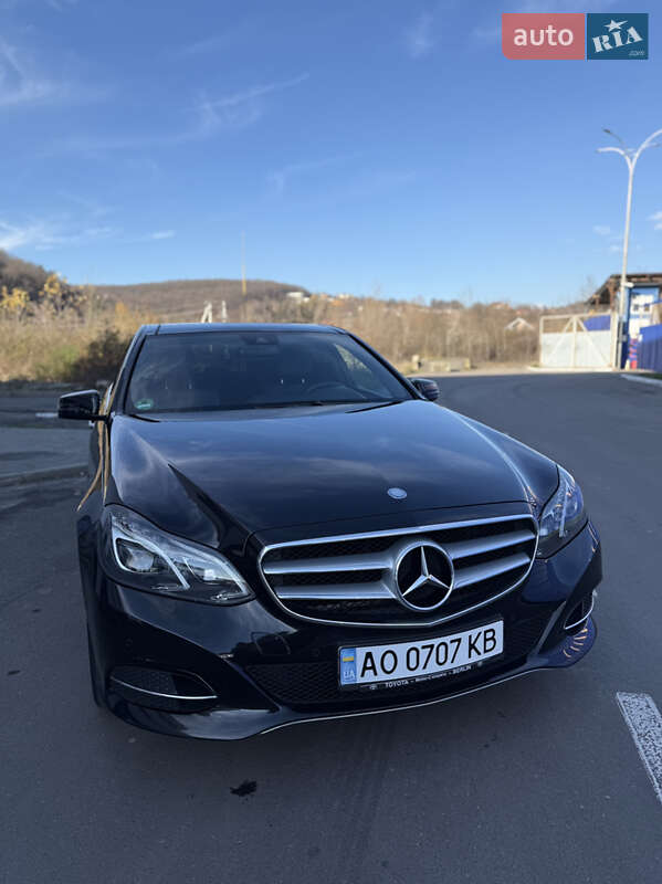 Седан Mercedes-Benz E-Class 2013 в Мукачево