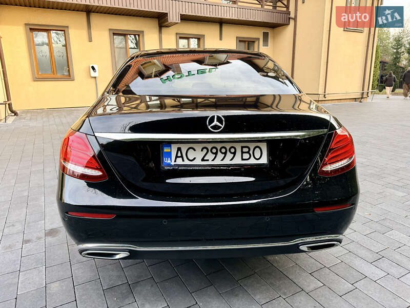 Седан Mercedes-Benz E-Class 2017 в Луцке