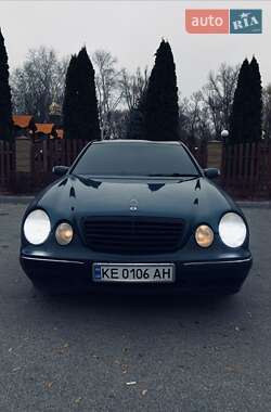 Седан Mercedes-Benz E-Class 2001 в Дніпрі