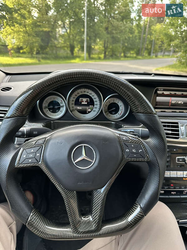 Седан Mercedes-Benz E-Class 2013 в Черкассах
