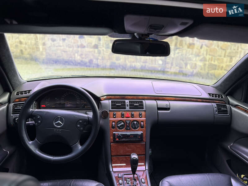 Седан Mercedes-Benz E-Class 2001 в Черновцах фото 27 Седан Mercedes-Benz E-Class 2001 в Черновцах