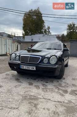 Седан Mercedes-Benz E-Class 2000 в Южноукраинске