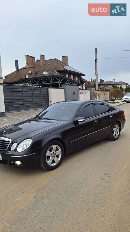 Седан Mercedes-Benz E-Class 2004 в Ивано-Франковске