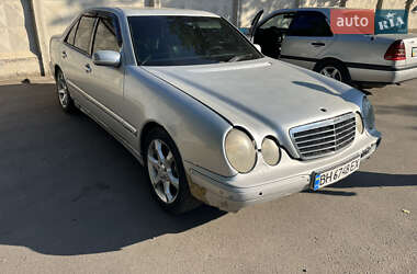 Седан Mercedes-Benz E-Class 2000 в Одессе