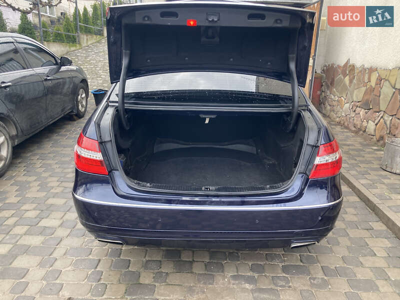 Седан Mercedes-Benz E-Class 2012 в Золочеві фото 4 Седан Mercedes-Benz E-Class 2012 в Золочеві