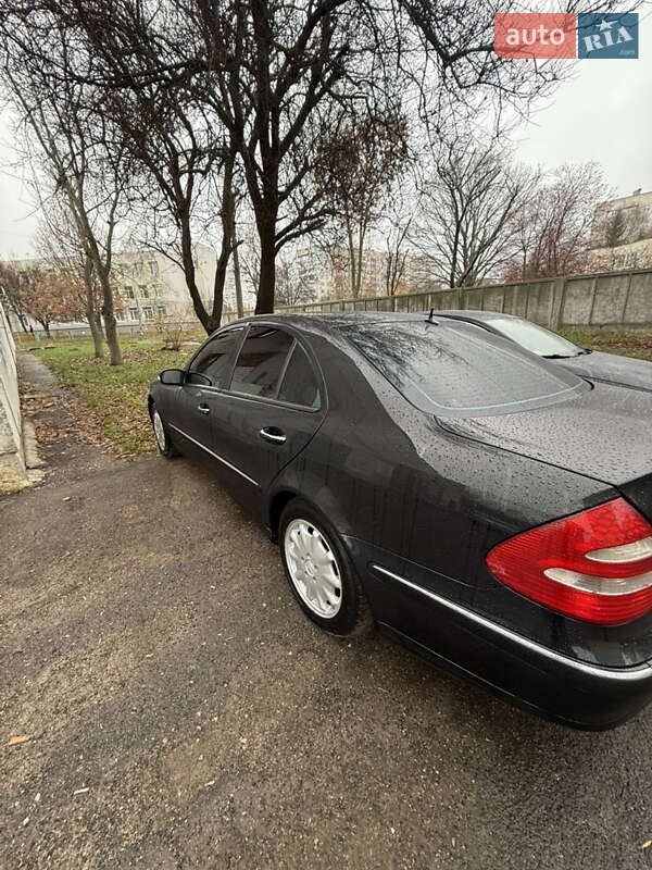 Седан Mercedes-Benz E-Class 2003 в Черкасах