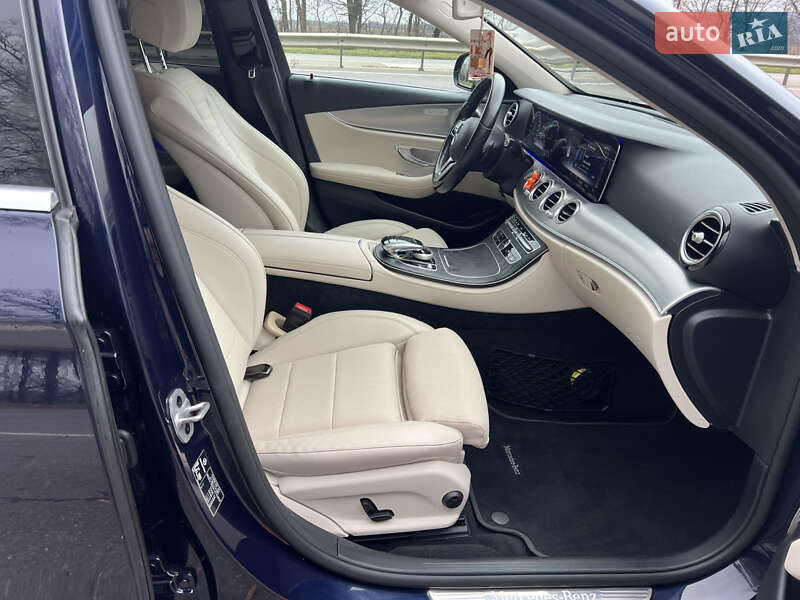 Седан Mercedes-Benz E-Class 2019 в Бродах