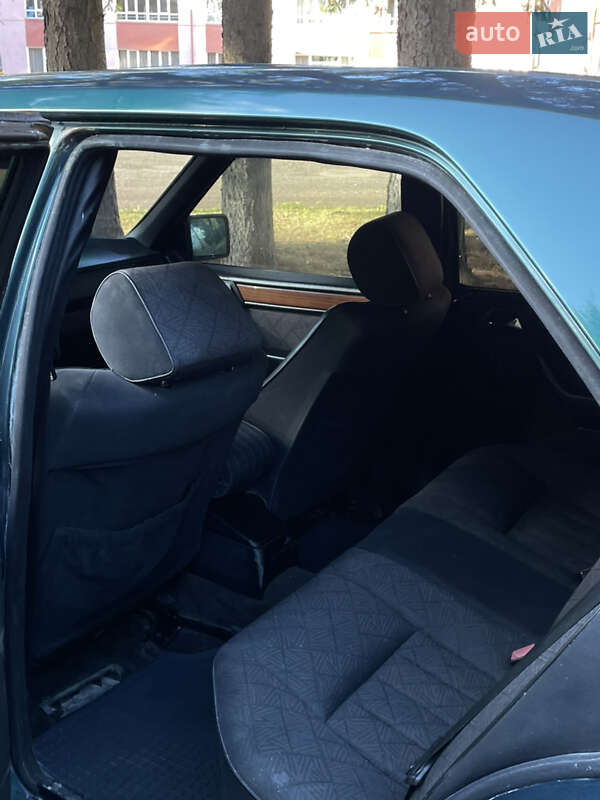 Седан Mercedes-Benz E-Class 1995 в Бурштыне фото 12 Седан Mercedes-Benz E-Class 1995 в Бурштыне