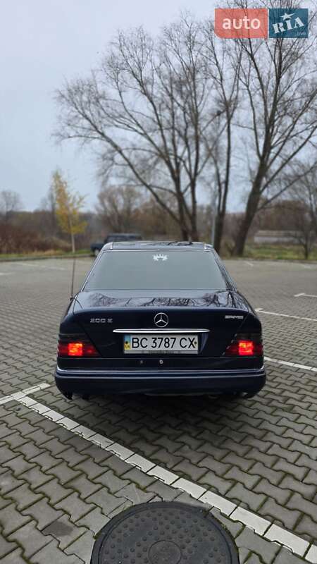 Седан Mercedes-Benz E-Class 1995 в Хмельницком