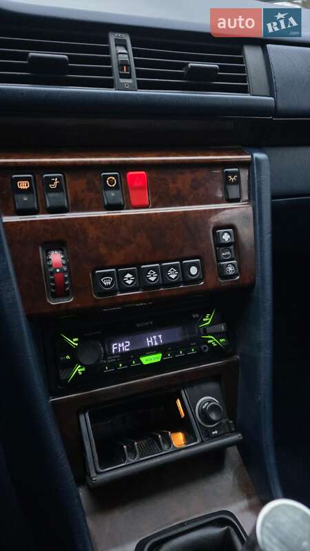 Седан Mercedes-Benz E-Class 1995 в Хмельницком