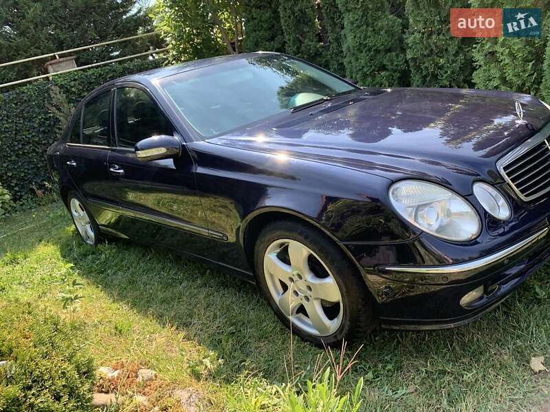 Седан Mercedes-Benz E-Class 2002 в Одессе