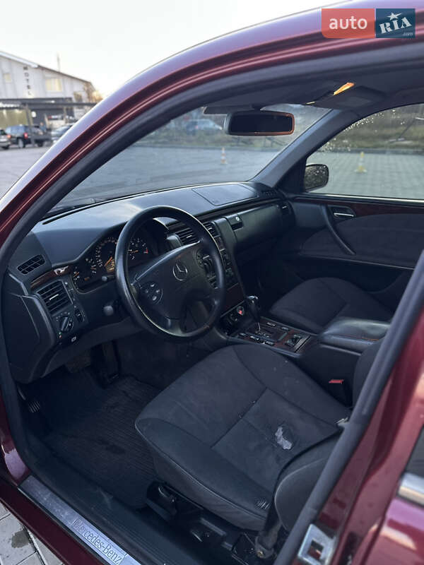 Седан Mercedes-Benz E-Class 2001 в Шептицькому