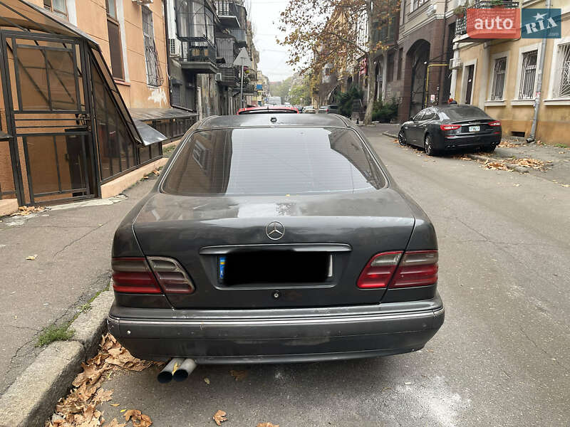 Седан Mercedes-Benz E-Class 2000 в Одессе фото 4 Седан Mercedes-Benz E-Class 2000 в Одессе
