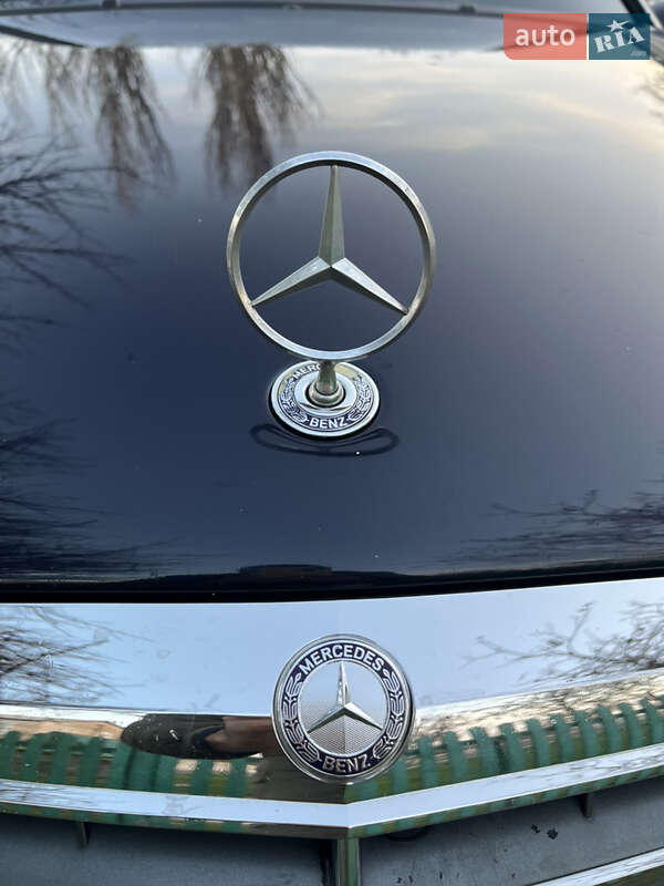 Седан Mercedes-Benz E-Class 2002 в Николаеве