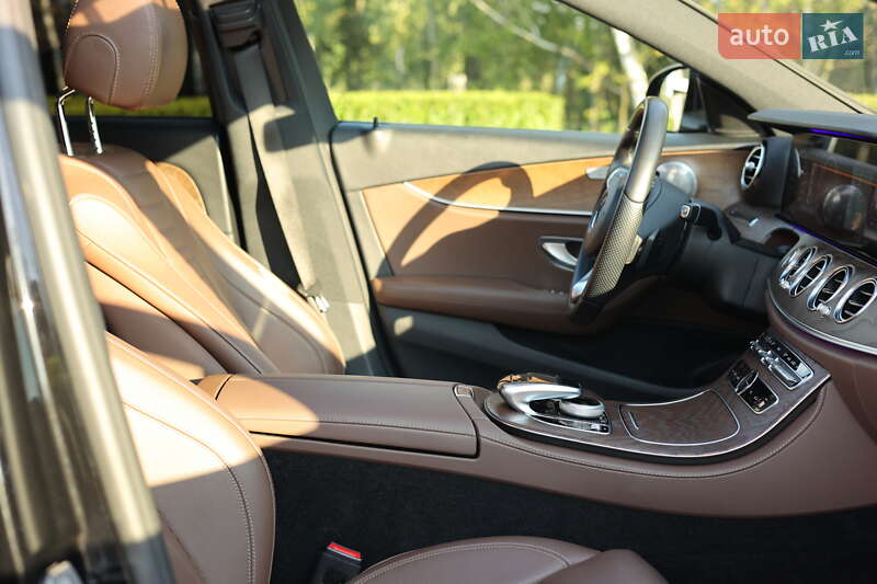 Седан Mercedes-Benz E-Class 2018 в Киеве