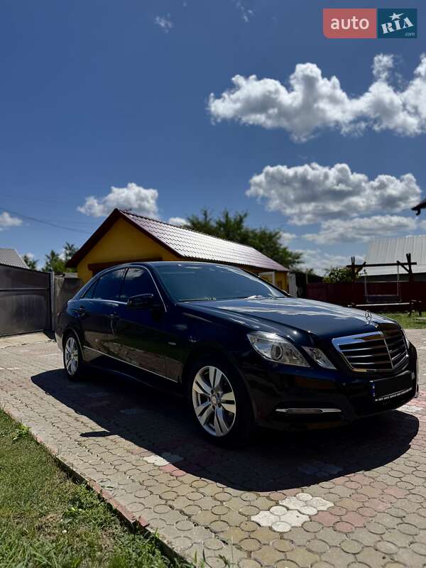 Mercedes-Benz E-Class 2012 Mercedes-Benz E-Class 2012