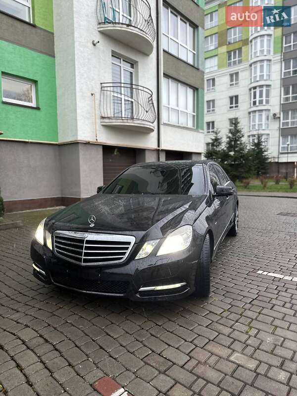 Седан Mercedes-Benz E-Class 2013 в Богородчанах