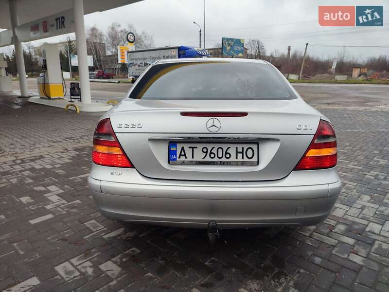 Седан Mercedes-Benz E-Class 2003 в Коломые