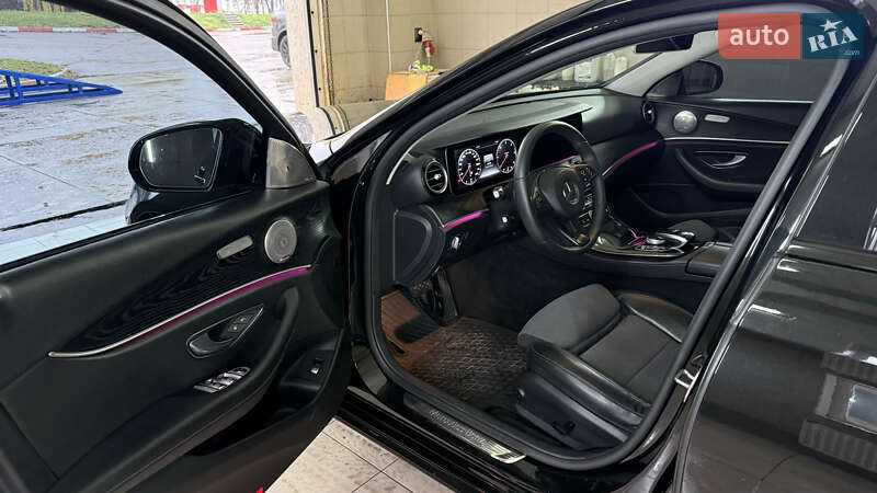 Седан Mercedes-Benz E-Class 2016 в Киеве