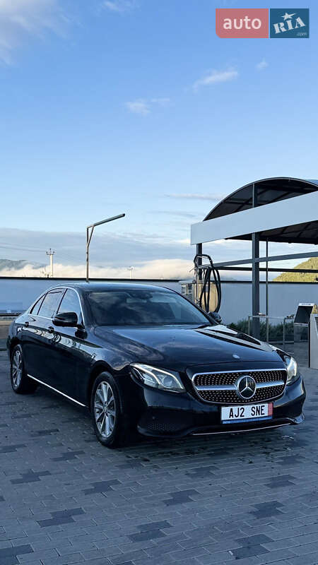 Седан Mercedes-Benz E-Class 2012 в Тячеві